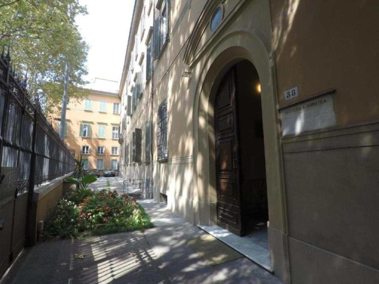 The Convent Apartments Болонья Экстерьер фото